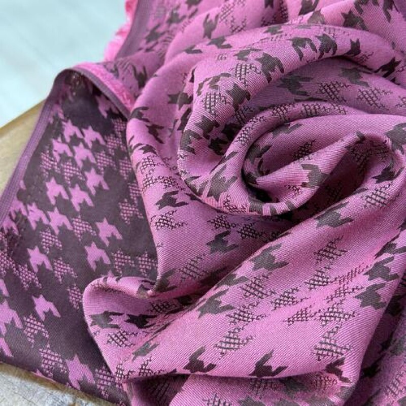 Jacquard de Viscose Pied Dupla Face