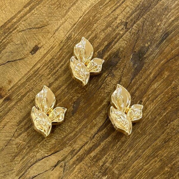 Botão Dourado de Metal Folhas 22MM 13805