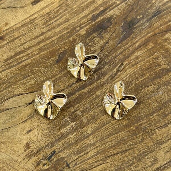 Botão Dourado de Metal Orgânico 18MM 13806