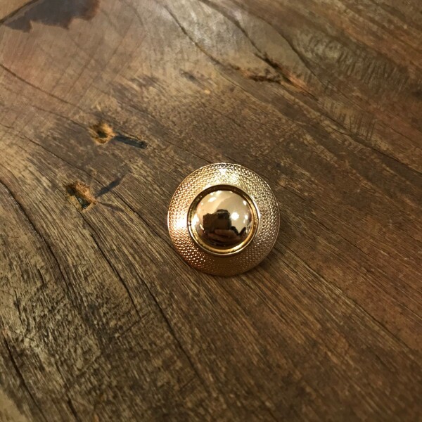 Botão de Metal Dourado Pequeno