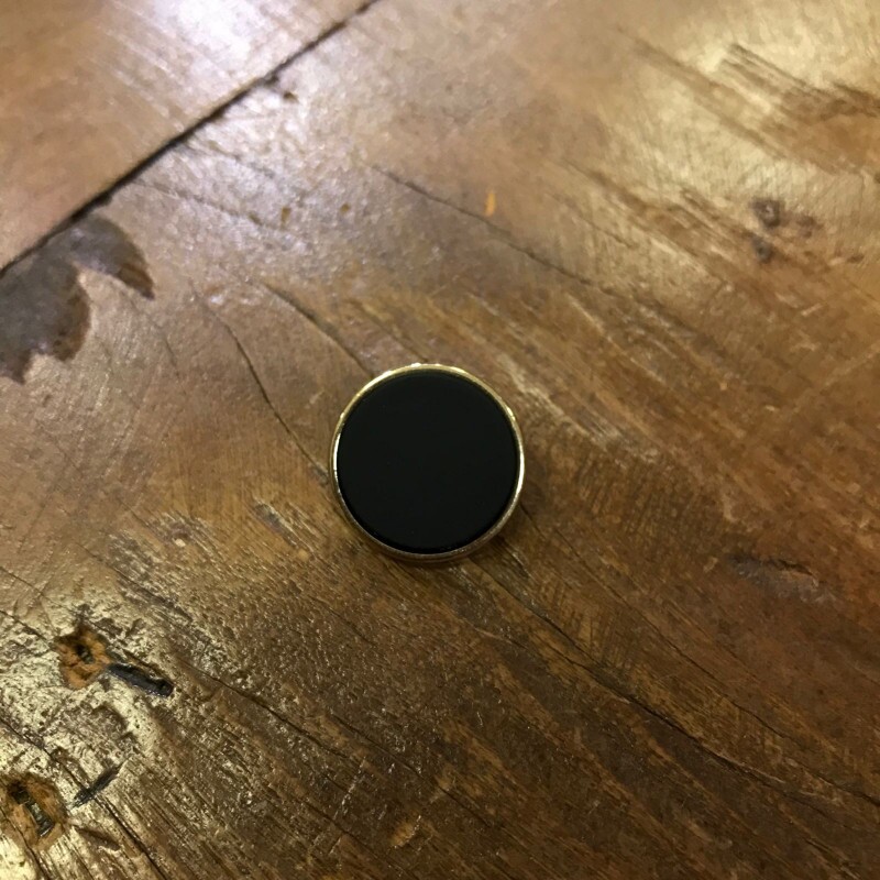 Botão Fosco Preto com Dourado Trabalhado Menor - 12625