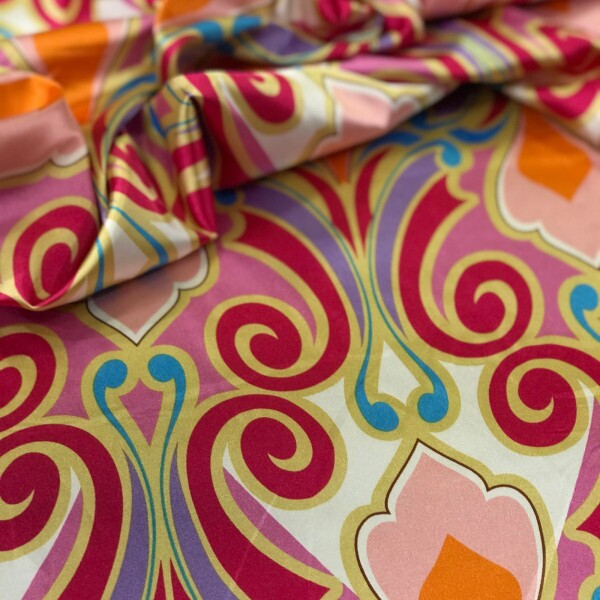 Cetim Belíve Desenho Estampado Rosa e Vermelha