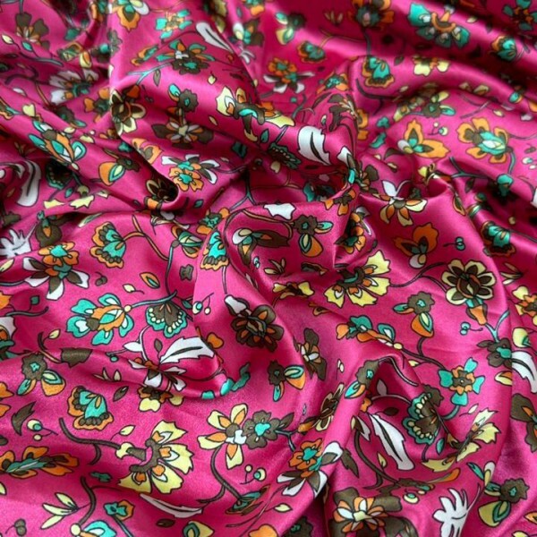 Cetim Belíve Floral Portuguêsa Fundo Rosa
