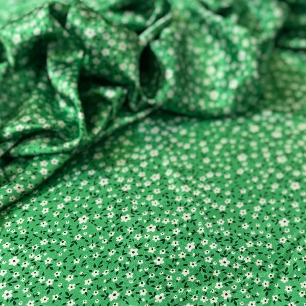 Cetim Belíve Fundo Verde Liberty