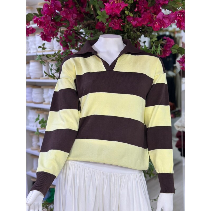 Blusa Tricot c/ Gola Amarela c/ Marrom Blusa Tricot c/ Gola Amarela c/ Marrom