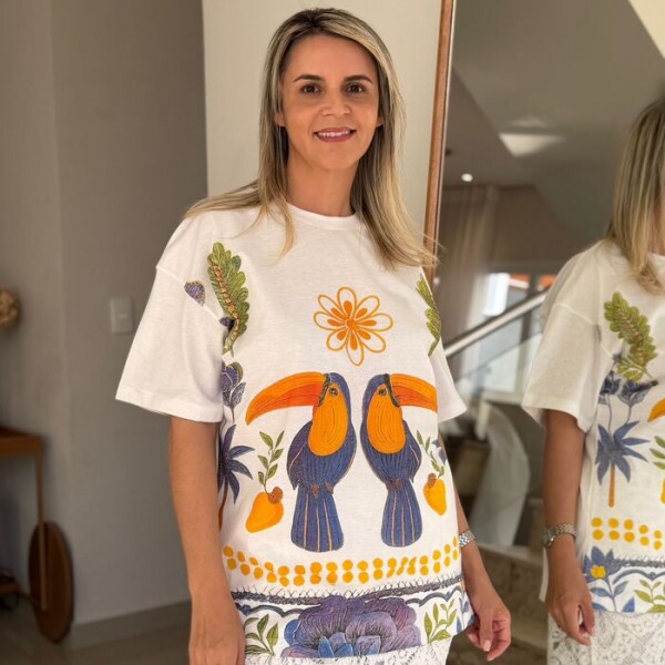 Camiseta Branca G Estampa Tucanos