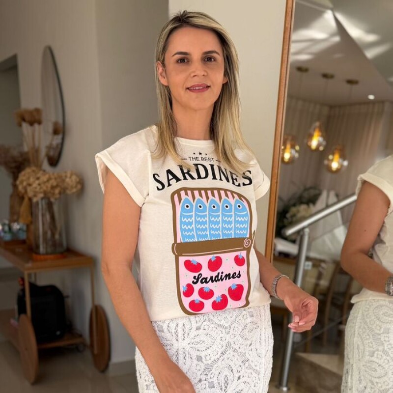 Camiseta T-shirt Branca M Estampa Sardinhas
