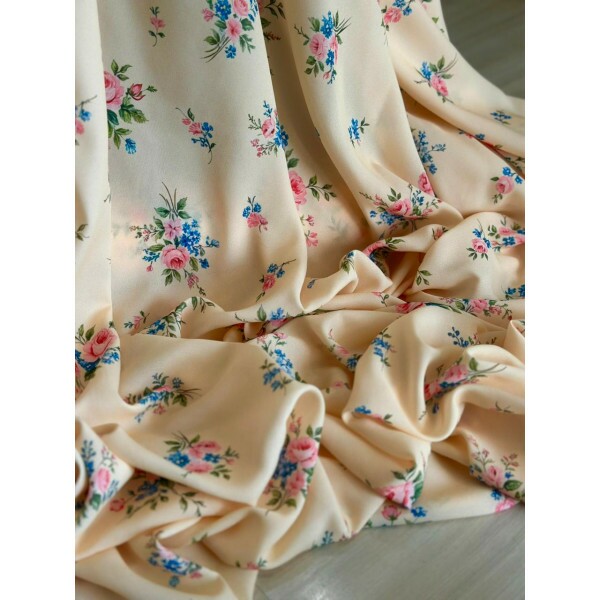 Crepe Leve Floral Fundo Amarelo Crepe Leve Floral Fundo Amarelo