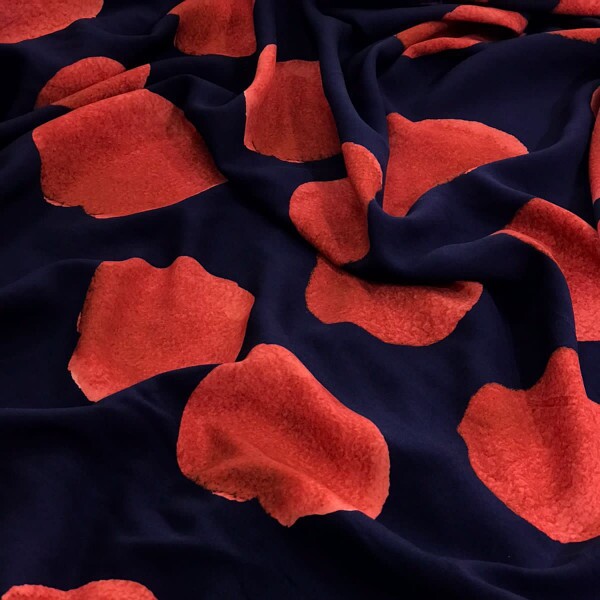 Viscose Azul Marinho Poá Vermelho