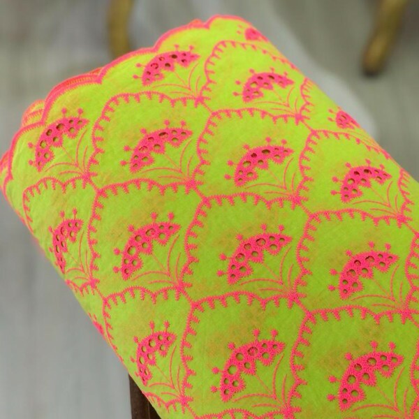 Laise 100% Algodão Verde Lima com Bordados Pink