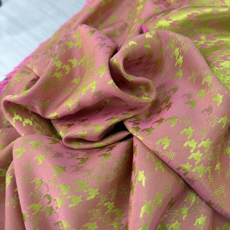 Jacquard de Viscose Pied Dupla Face