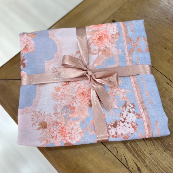 Kit Linho Misto Rosas Emolduradas Fundo Azul Kit Linho Misto Rosas Emolduradas Fundo Azul