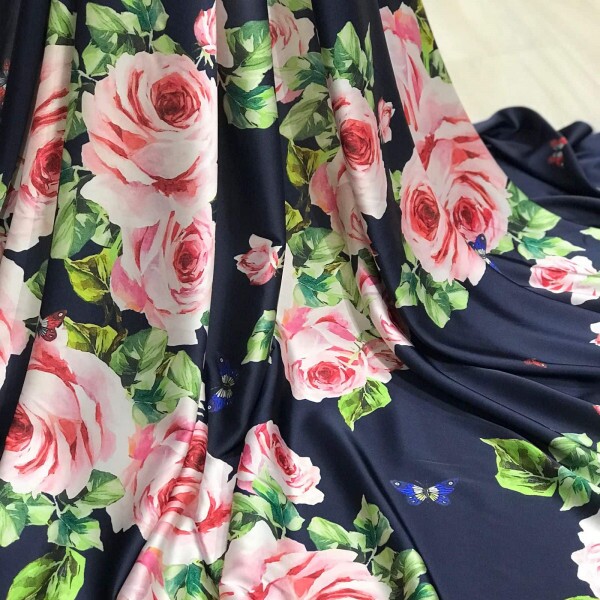 Cetim Gloss Dulce Fundo Azul Marinho Floral