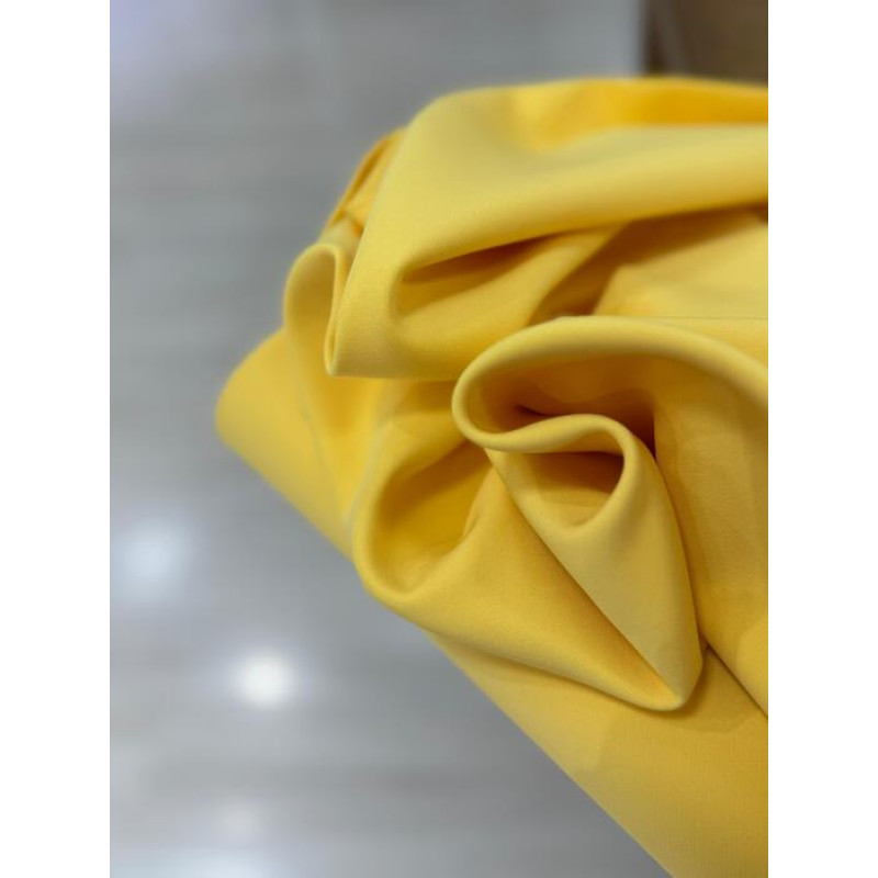 Alfaiataria Crepe Carolina Amarelo