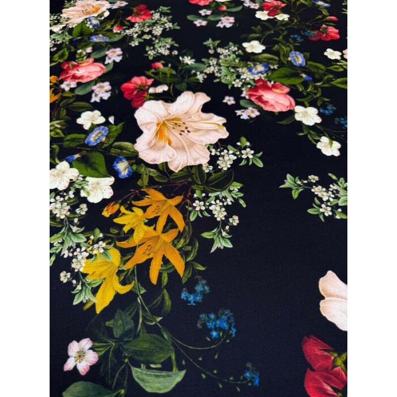 Neoprene Preto Floral 