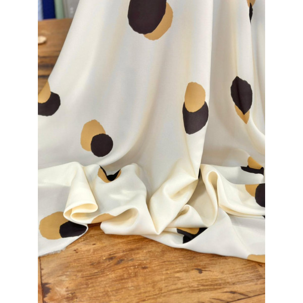 Musseline Amarelo Manteiga c/ Poa Musseline Amarelo Manteiga c/ Poa