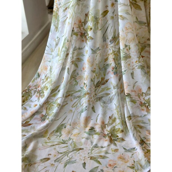 Musseline Toque de Seda Floral 