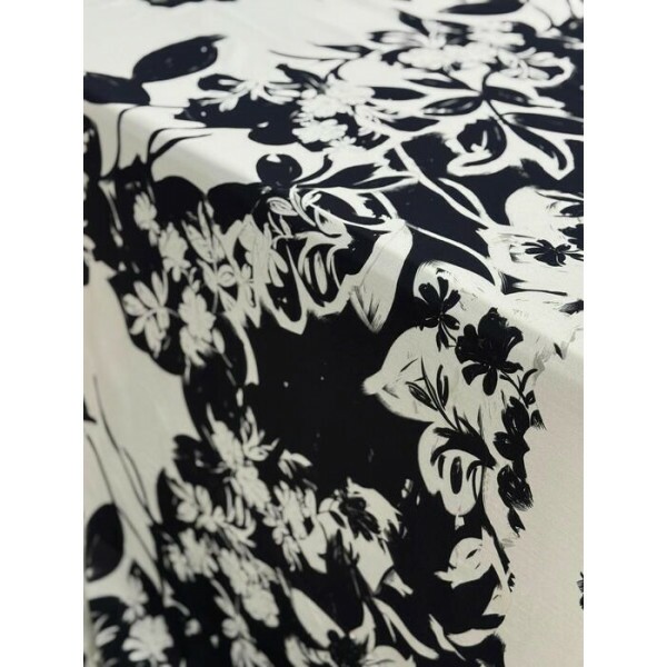 Crepe De Viscose Black