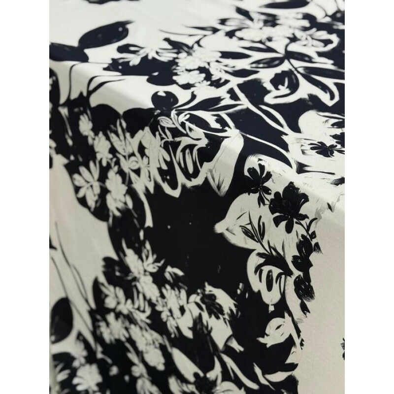 Crepe De Viscose Black