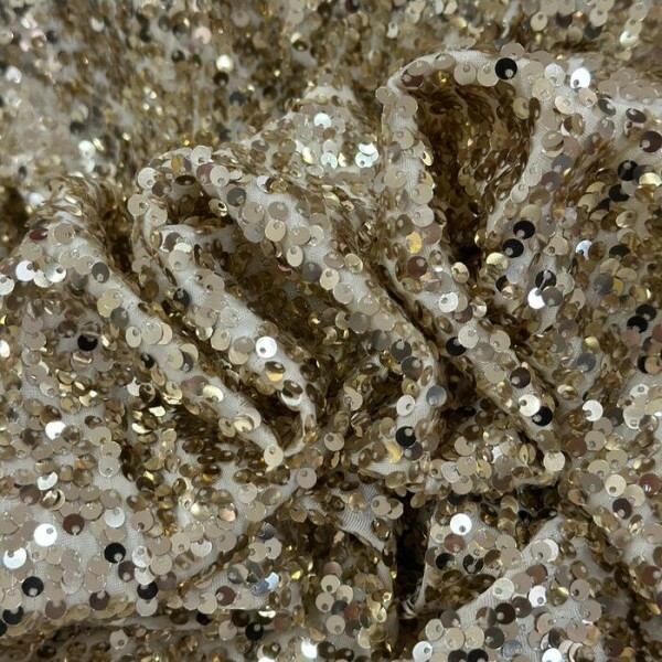 Paetê em Malha Dourado