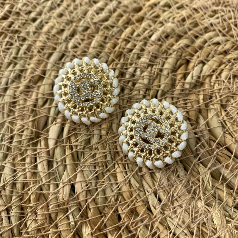 Botão Chanel Off White com Strass - 11382