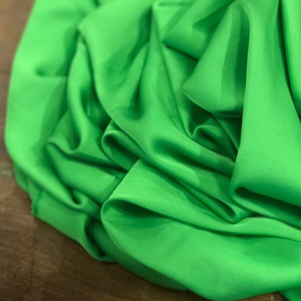 Cetim Gloss Liso Maçã Verde 