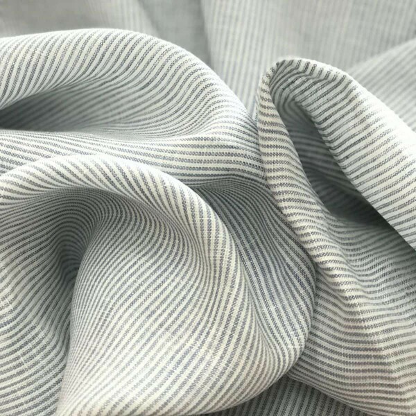 Linho puro Italiano Off White com Listra Azul Claro