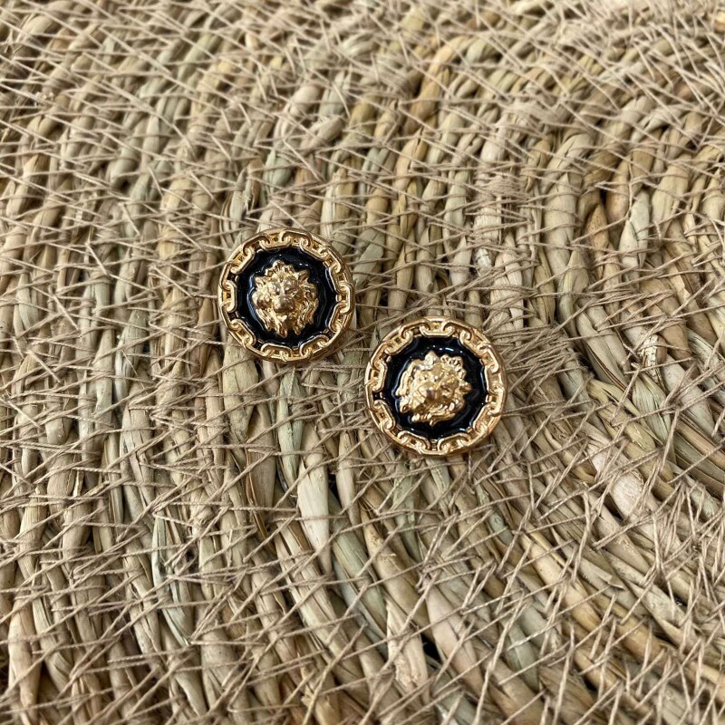 Botão Lion Black Corrente Dourada Pequeno - 11841
