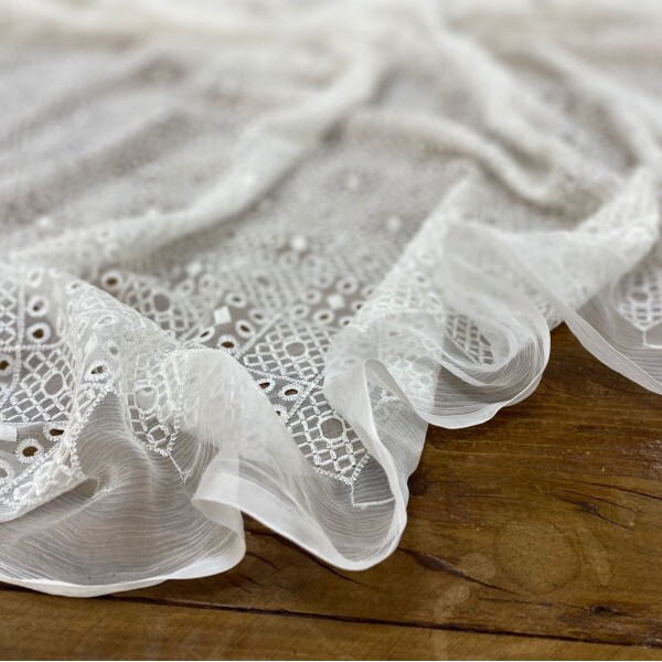 Viscose com Seda Off White Trabalhada 