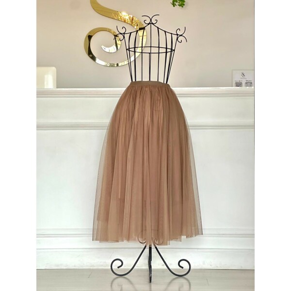 Saia Midi de Tule Mocha Mousse Saia Midi de Tule Mocha Mousse