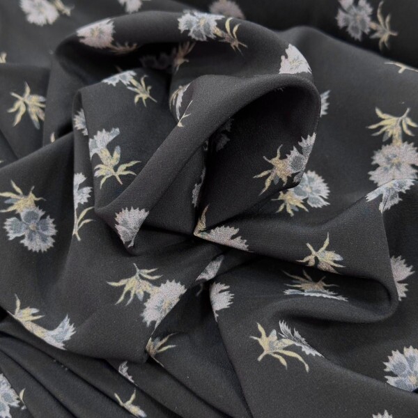 Seda Pura Estampada Cravos Seda Pura Estampada Cravos