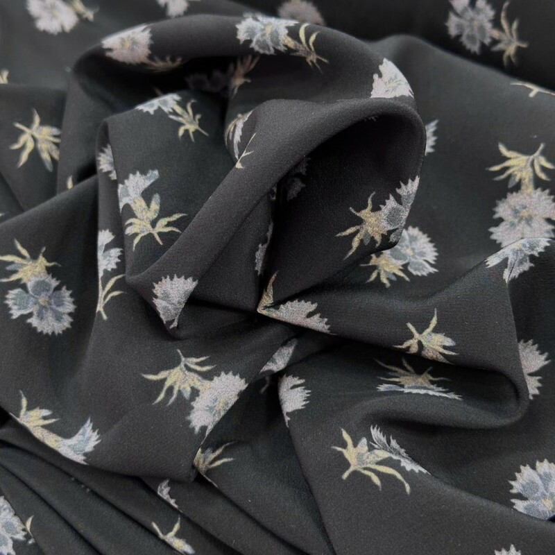 Seda Pura Estampada Cravos