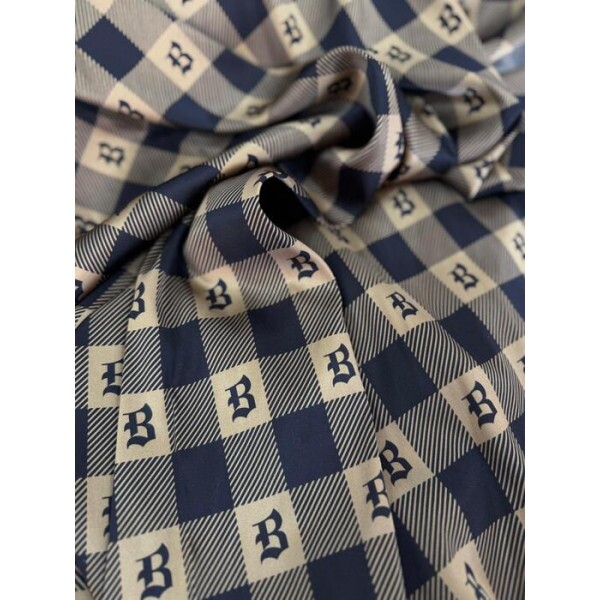  Cetim Seda Burberry 