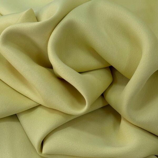 Crepe Patou de Acetato Amarelo Manteiga