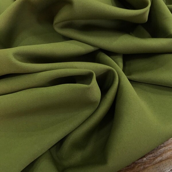 Alfaiataria Crepe Carolina Verde Olíva