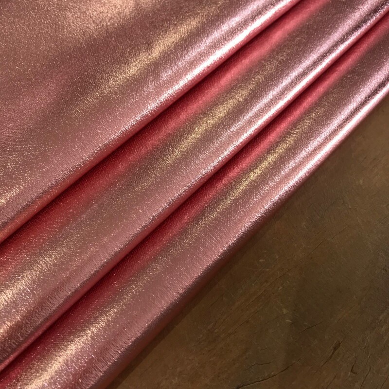 Couro Metálico Canes Rosa Bebê