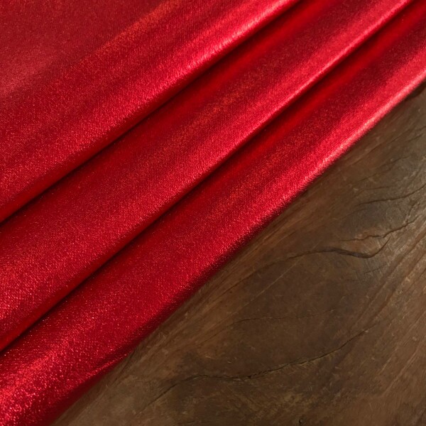 Couro Metálico Canes Vermelho