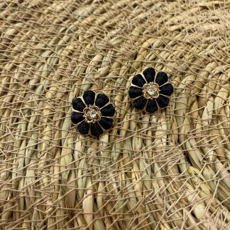 Botão Flor Trabalhado e Strass Black Menor - 12475