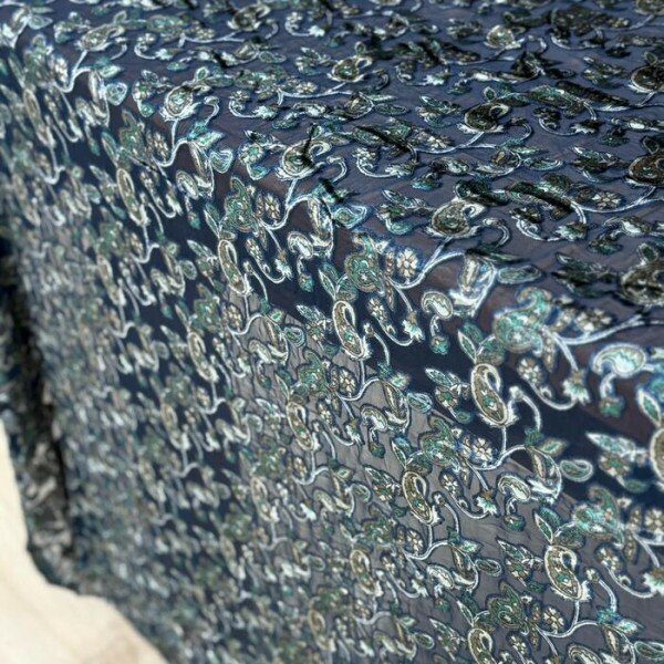 Devorê de Viscose Fundo Azul