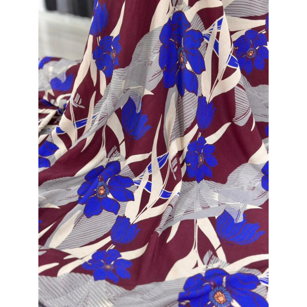 Crepe de Viscose Italiana Flores Azuis